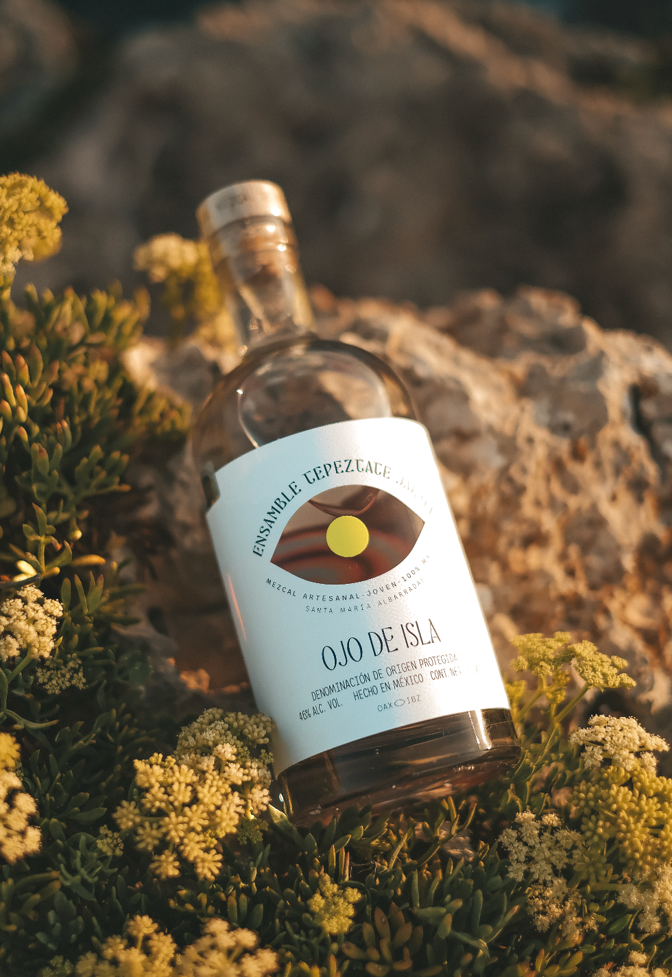 ojo de isla mezcal flores